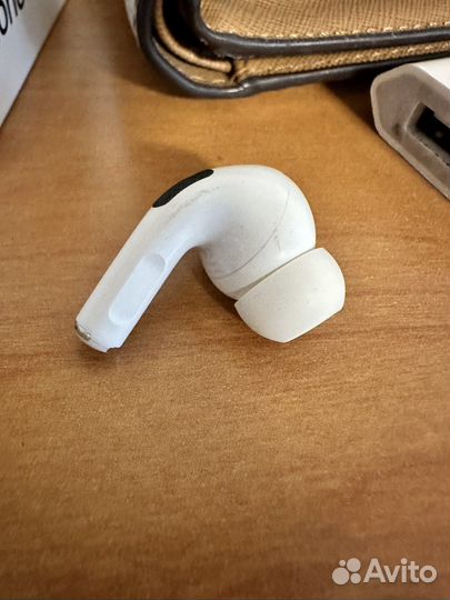 Airpods 1 наушник правый