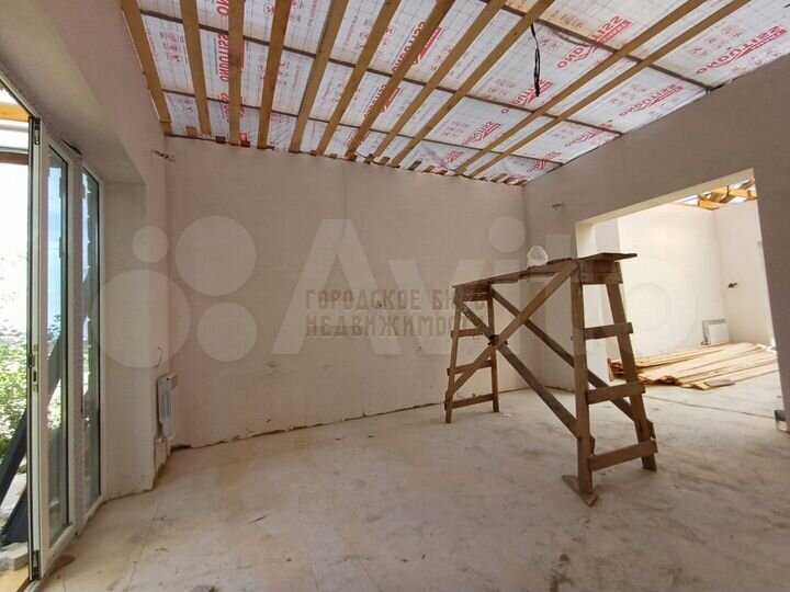 Дом 169 м² на участке 7,5 сот.