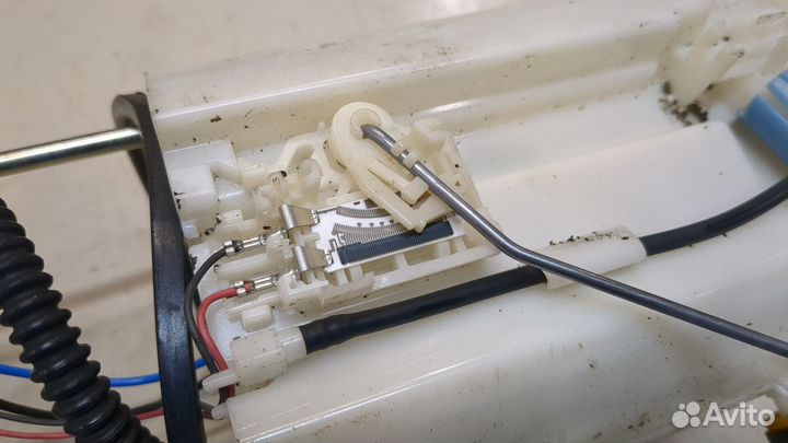 Насос топливный электрический Suzuki Grand Vitara