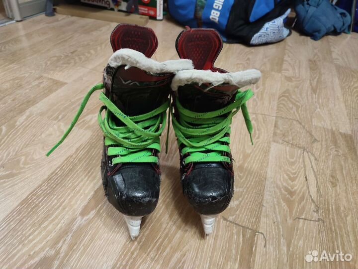 Хоккейные коньки bauer 2.7