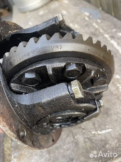 Редуктор заднего моста 3.9 ваз