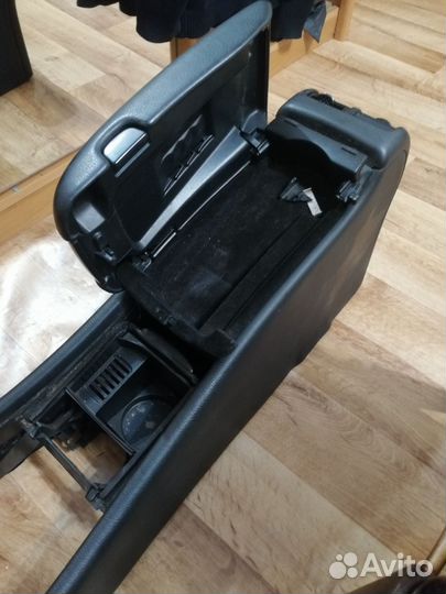 Подлокотник w203