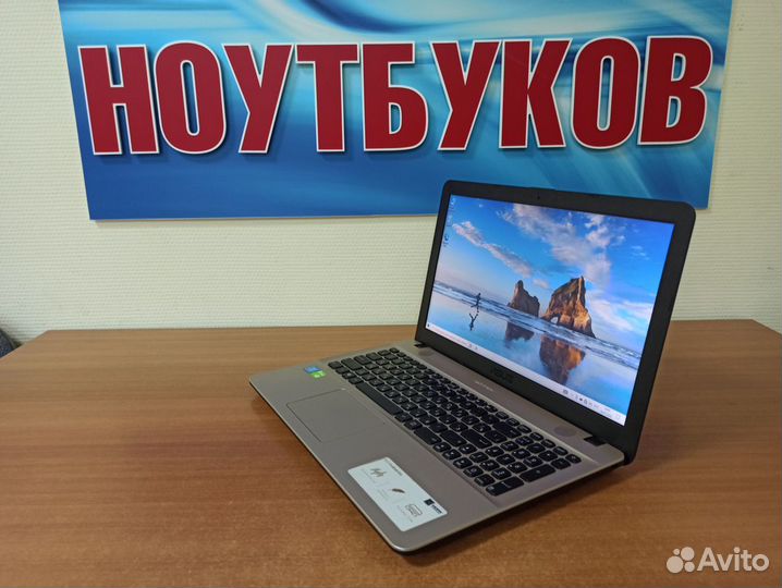 Ноутбук бу Asus /для сетевых игр/geforce 2gb+ssd