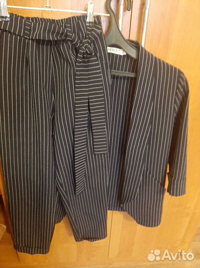 Брючный костюм на девочку