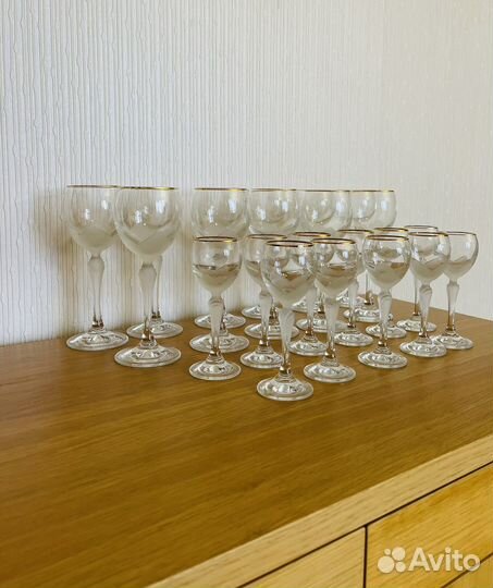 Набор бокалов для вина 11 шт и рюмок 11 шт Bohemia