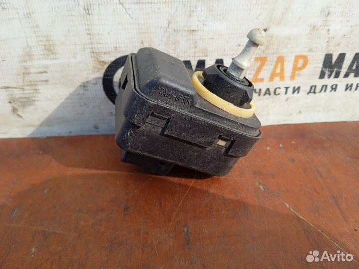 Моторчик корректора фары Nissan Note (E11) 2006