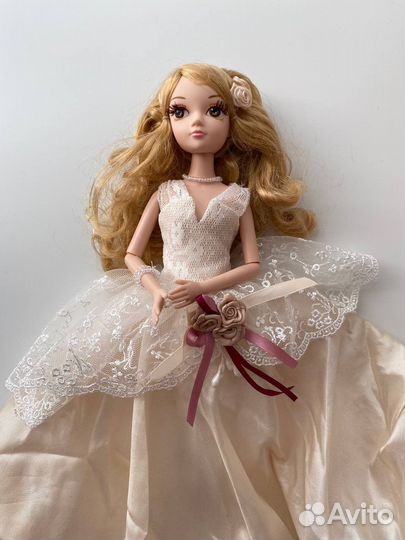 Коллекционная кукла