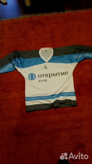 Хоккейный свитер с автографом А. Овечкина