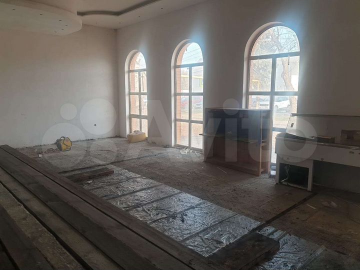 Торговая площадь, 67 м²