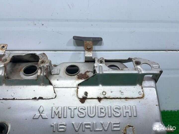 Крышка клапанов Mitsubishi Carisma DA 4G92 2003