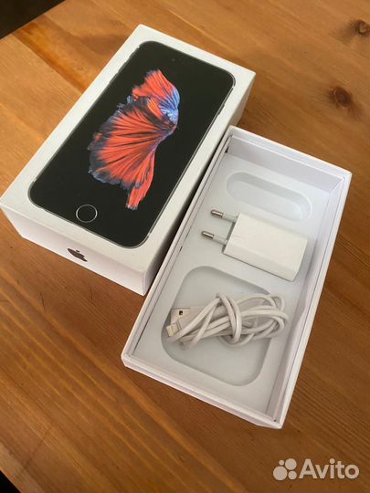 iPhone 6S Plus, 64 ГБ