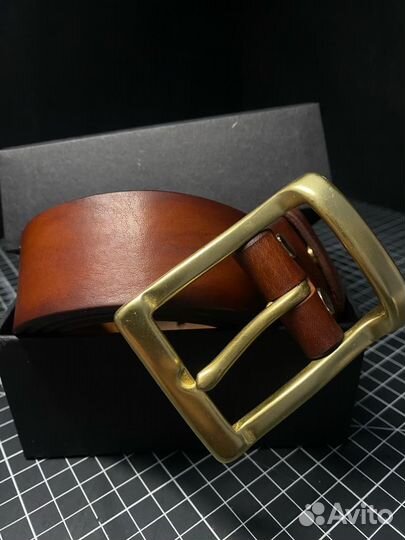 Мужской кожаный ремень ручной работы коричневый