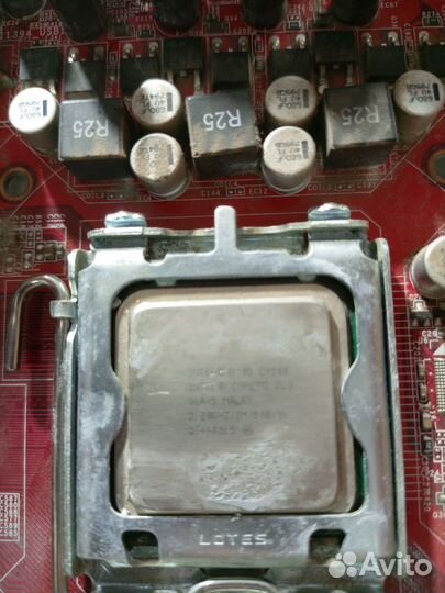 Материнская плата с процессором и памятью