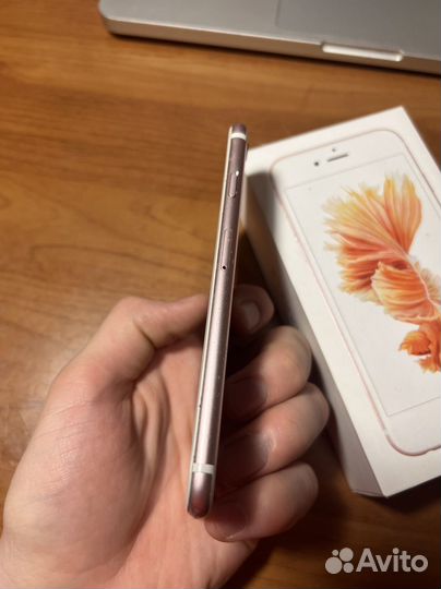 iPhone 6S, 32 ГБ