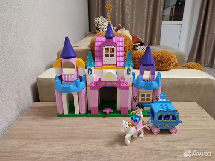 Конструктор замок принцессы. Аналог Лего Дупло