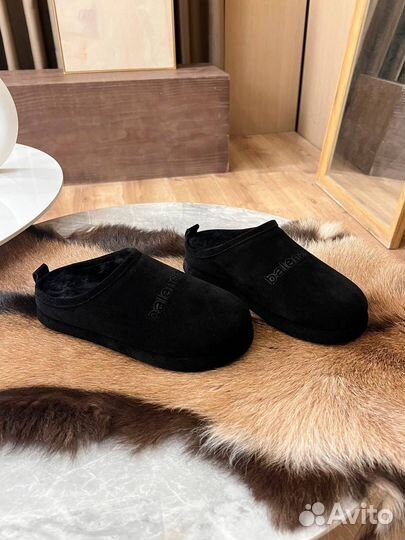 Balenciaga мюли с мехом