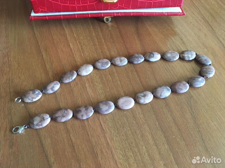 Яшма бусы