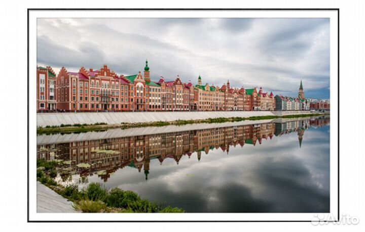 Постер «Красивое отражение в реке домов на набереж
