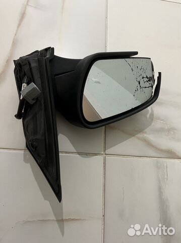 Зеркало левое боковое на запчасти Ford Focus 2