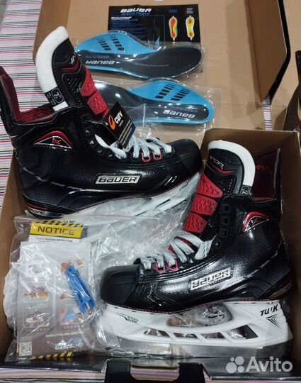 Свитер хоккейный