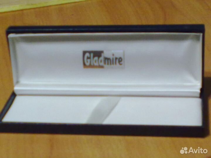 Коробочки для авторучек regal и Gladmire