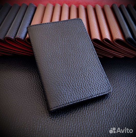 Кожаная обложка для паспорта