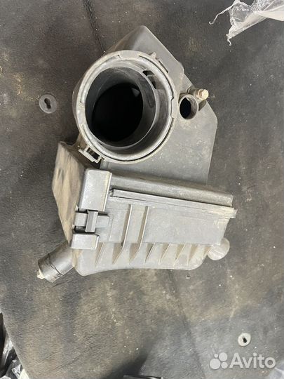 Корпус воздушного фильтра BMW 3 e36