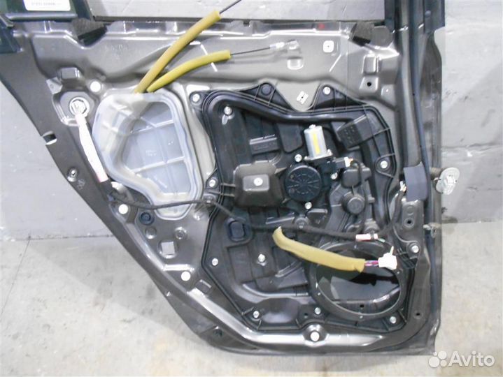 Мотор стеклоподъемника задний левый от Mazda Mazd