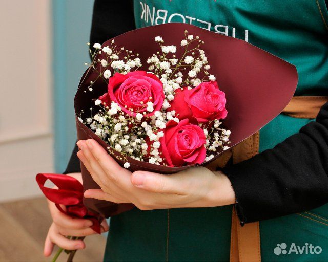 Букет из 3 малиновых роз 40-50 см (Эквадор)