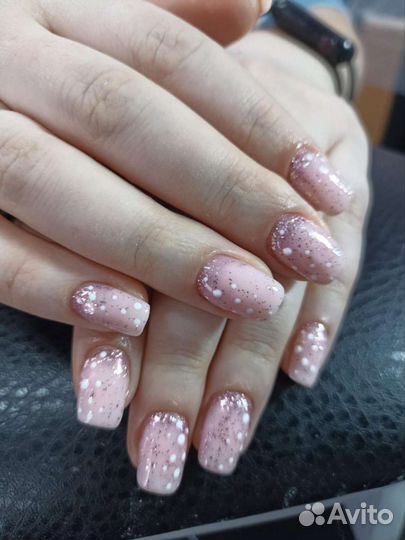 Наращивание ногтей, Окрашивание бровей хной