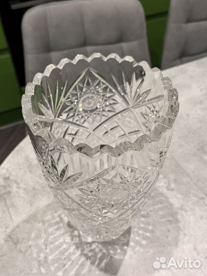 Хрустальная ваза
