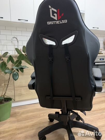 Компьютерное кресло игровое
