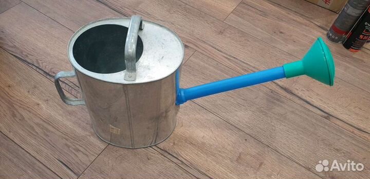 Лейка оцинкованная 10л
