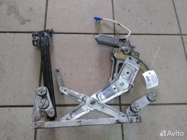 Стеклоподъемник задний правый Subaru Forester SF