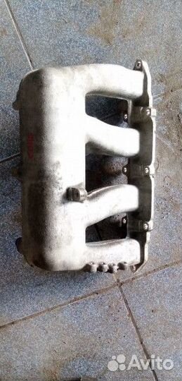 Коллектор впускной Saab 9-5 1