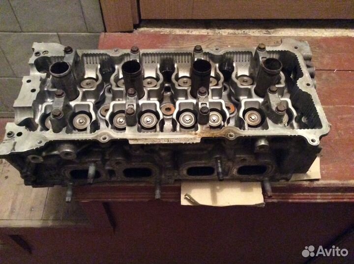 Продаётся головка двигателя на Ниссан хтрэйл QR20
