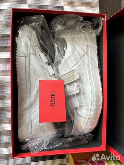 Бронь Кеды Hugo женские 41 белые кожа