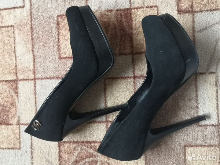 Туфли женские