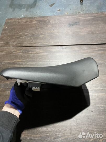 Сиденье водителя для Kawasaki Z750 04-06