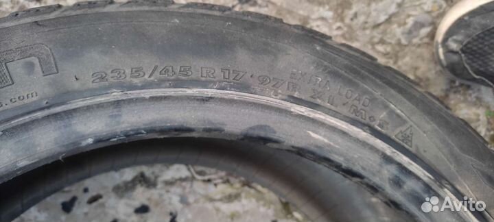 Nokian Tyres Hakkapeliitta RSi 235/4.5 R17 97S
