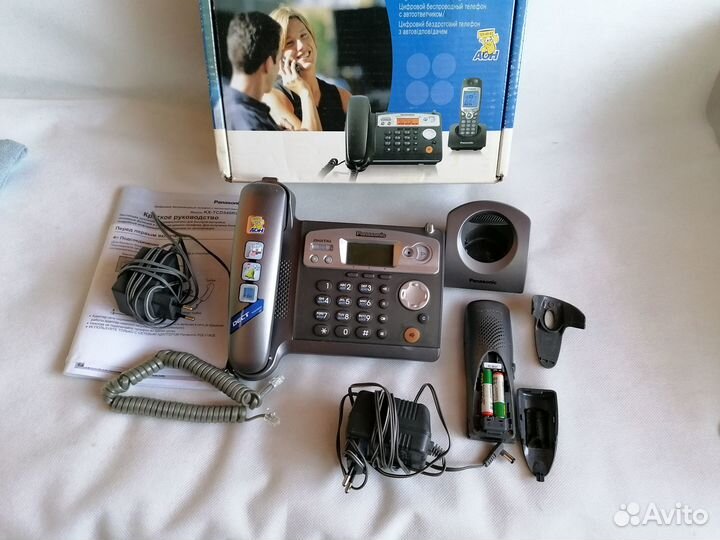 Радиотелефон с автоответчиком Panasonic