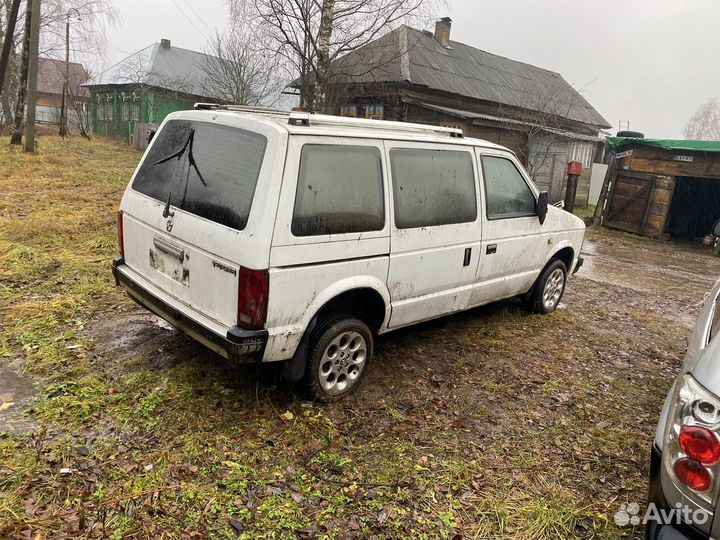 Chrysler voyager 1