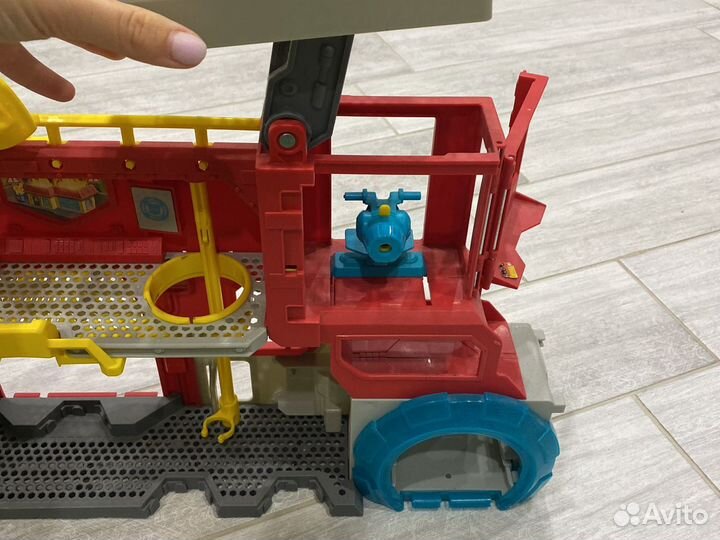 Hasbro станция