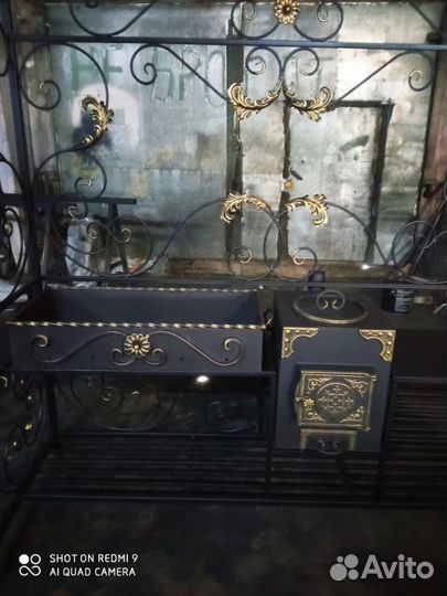 Мангальная зона, мангал с крышей