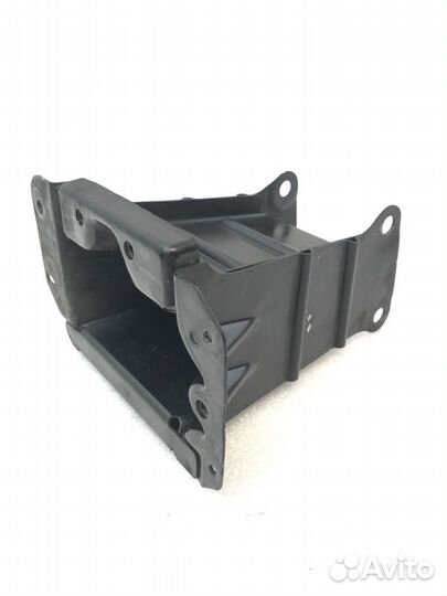 Кронштейн усилителя бампера передний левый