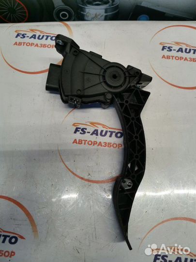 Педаль газа Ford Fusion 1.6 fyja 2009