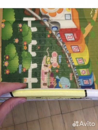 Коврик для ползанья