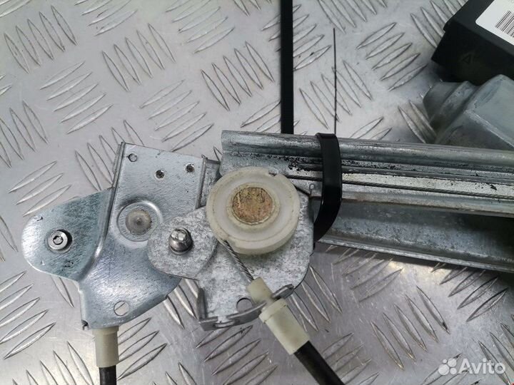 Стеклоподъемник для Peugeot-Citroen 807