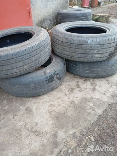 Pirelli Carrier 215/70 R16 116Q