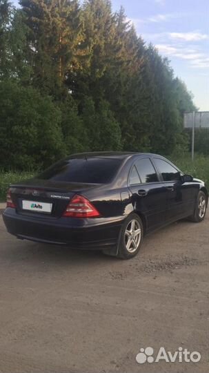 Mercedes-Benz C-класс 1.8 МТ, 2006, 285 181 км